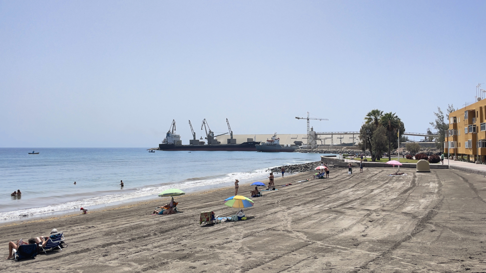 Playa Santa Agueda - Ausblick Zementwerk